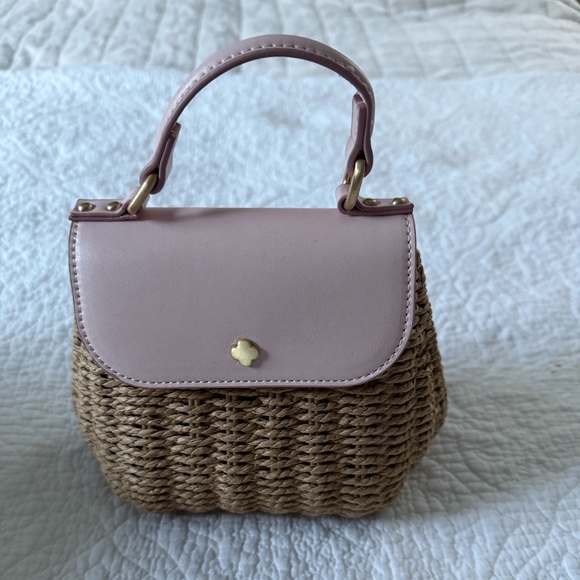 LIKE NEW- Antonio Melani Dana Wicker Clutch - Picture 1 of 4